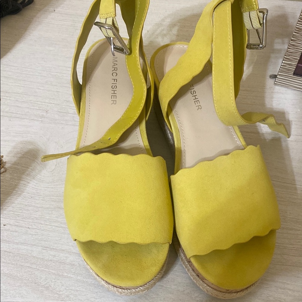 Marc Fisher Yellow Espadrilles with Slingback and Open Toe 6.5